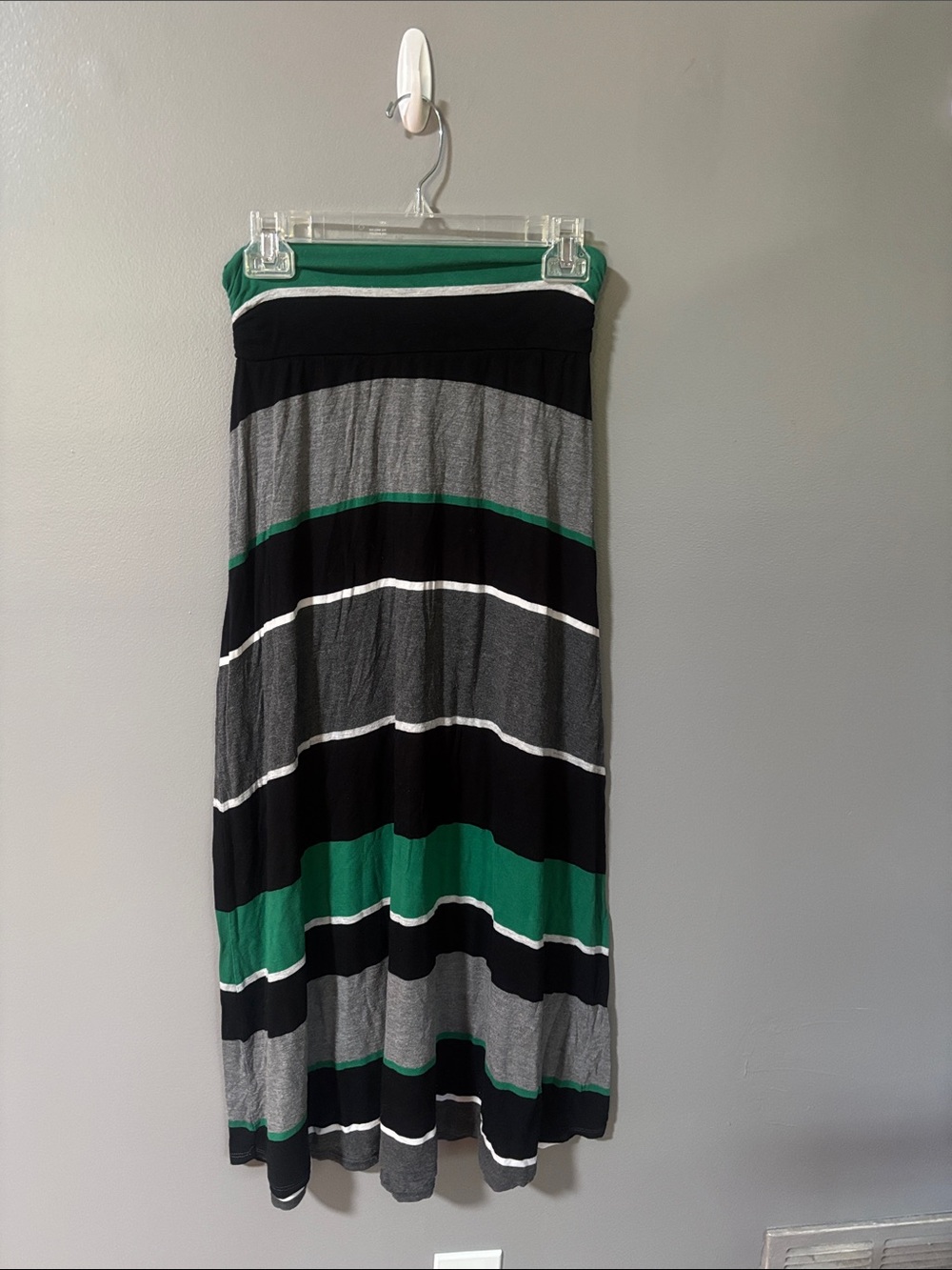 Merona XS Long skirt
